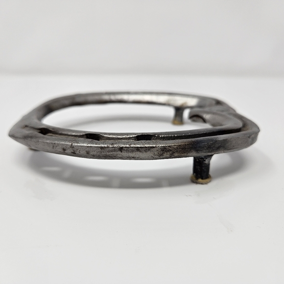 Handmade Horseshoe Trivet - Picture 4 of 6